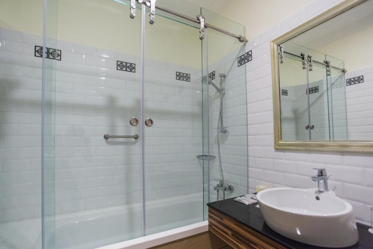 Aava Malacca Hotel Екстер'єр фото